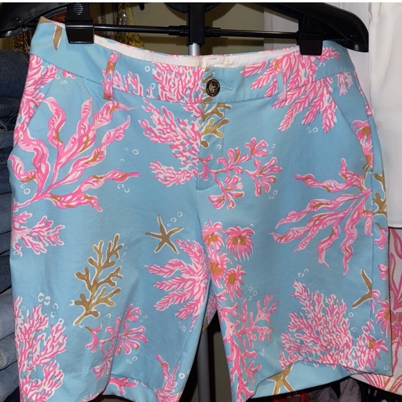 Lilly Pulitzer Natia 9” knit stretch shorts multi Royal coral women’s size 8 - Picture 3 of 9